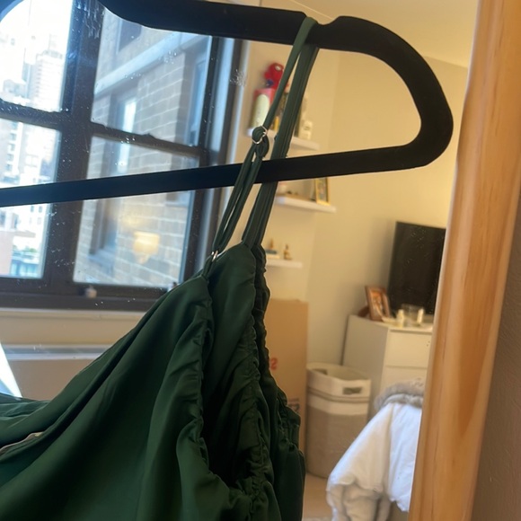 Revolve Superdown Veronica Cut Out Bodysuit in Forest Green (NWOT) - Picture 10 of 10